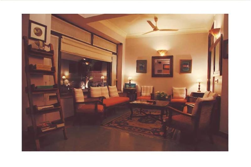 Fishermen's Lodge - A Lake Facing Hotel (20 KMS Fr
