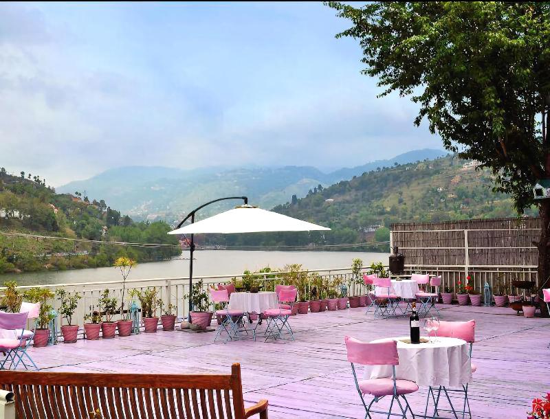 Fishermen's Lodge - A Lake Facing Hotel (20 KMS Fr