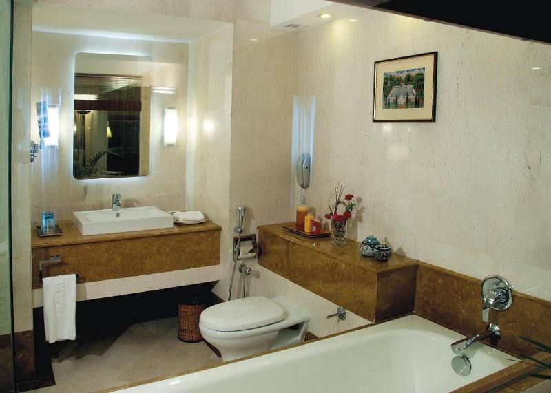 Avari Lahore image