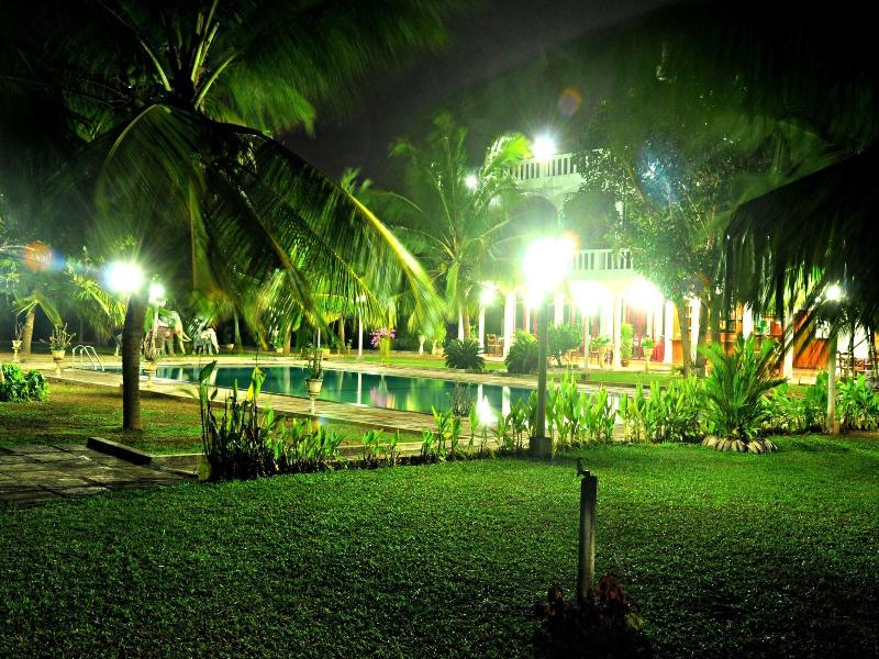 Hotel Lagoon Paradise image