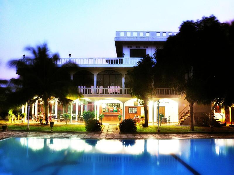 Hotel Lagoon Paradise image