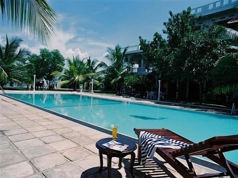 Hotel Lagoon Paradise image