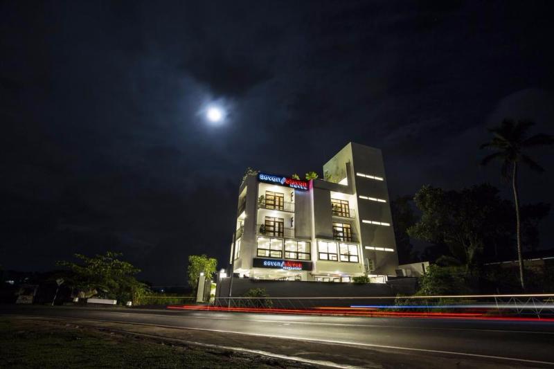 Seven Eleven Hotel -Colombo image