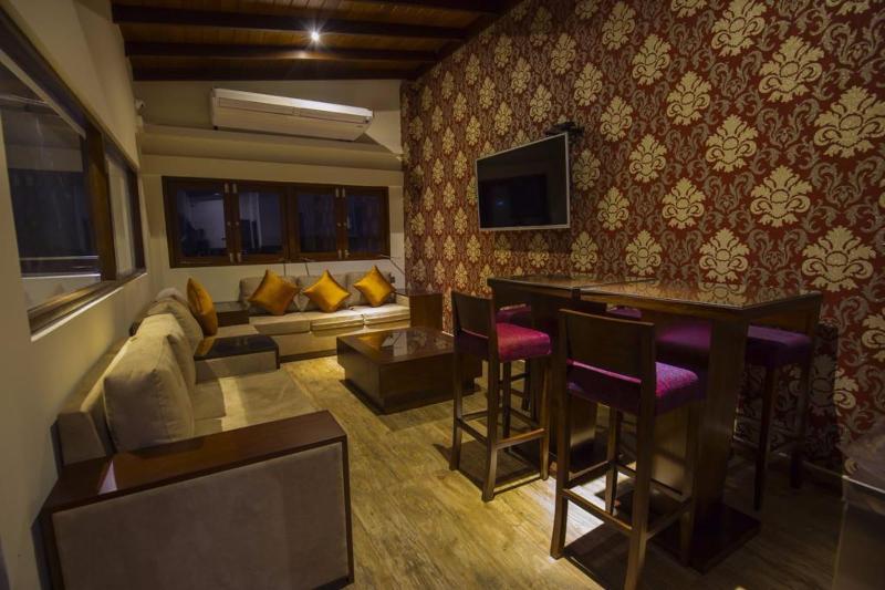 Seven Eleven Hotel -Colombo image