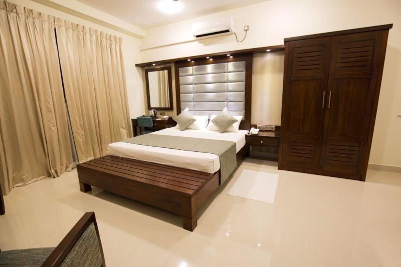 Seven Eleven Hotel -Colombo image