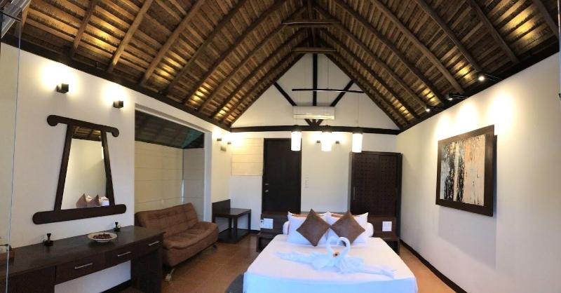 Blue Whale Beach Boutique Resort image