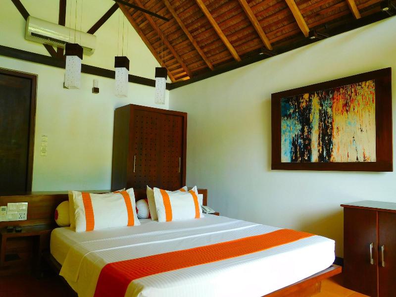 Blue Whale Beach Boutique Resort image