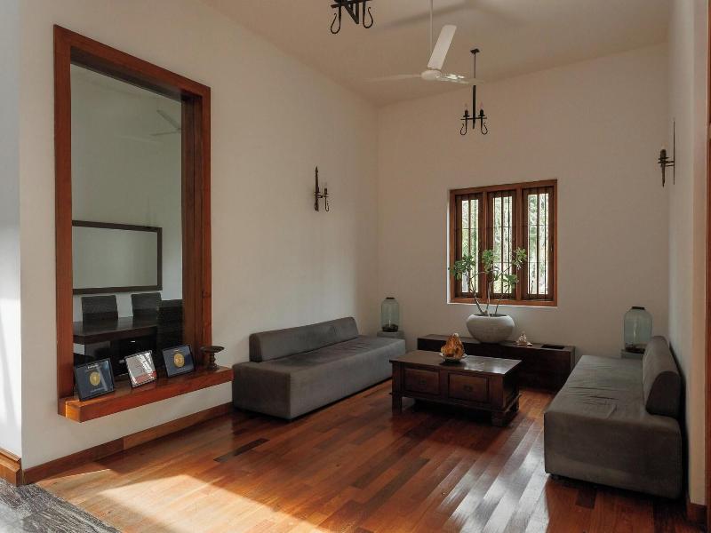 Villa White Queen image