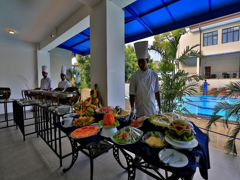 The Blue Wave Hotel image