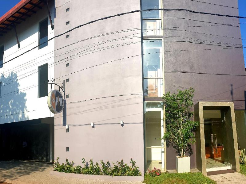 Hive 68 - Hotel and Resorts Negombo
