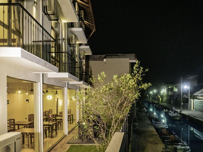Hive 68 - Hotel and Resorts Negombo
