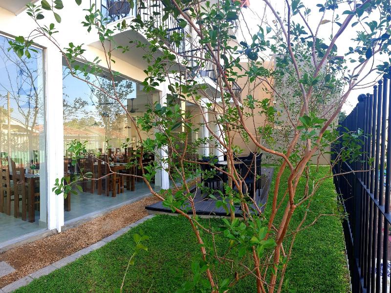 Hive 68 - Hotel and Resorts Negombo