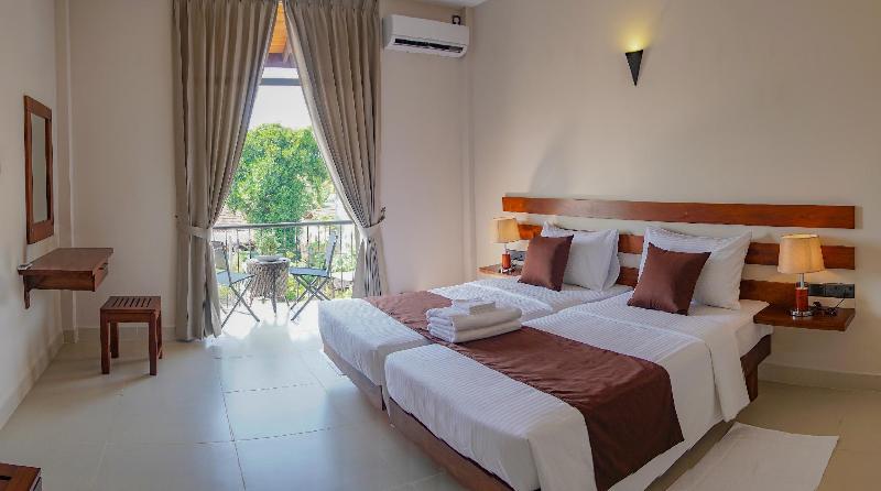 Hive 68 - Hotel and Resorts Negombo