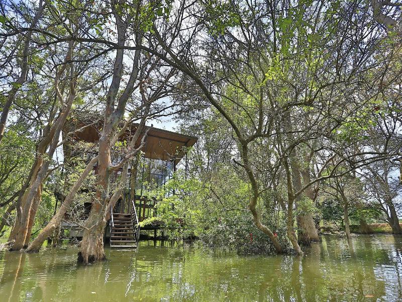 Kalundewa Retreat image