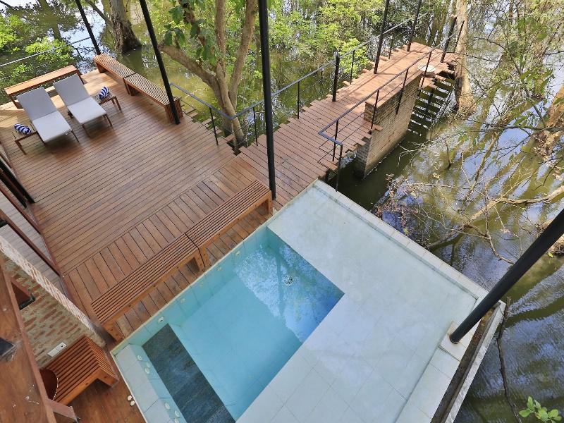 Kalundewa Retreat image