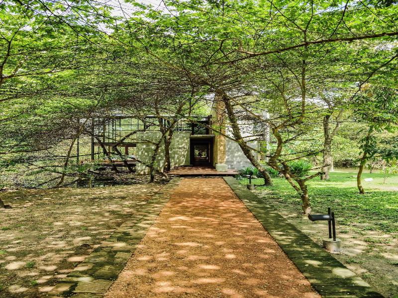 Kalundewa Retreat image
