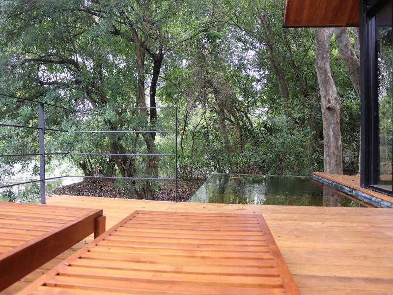 Kalundewa Retreat image