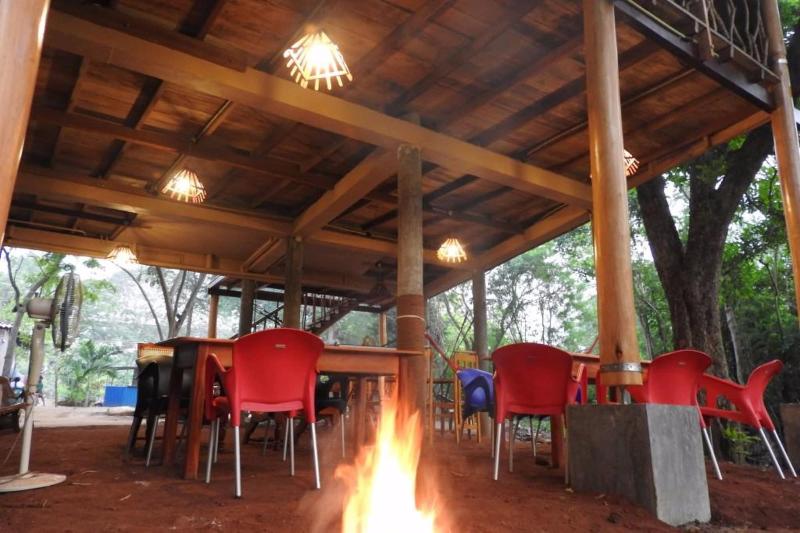 Riverside Cabana Yala image