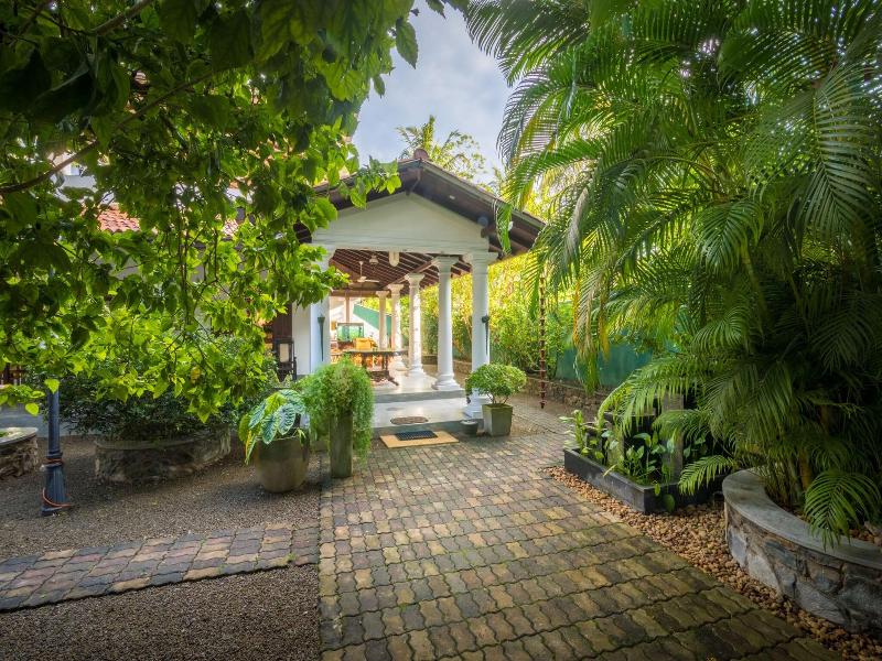 Green Villa image