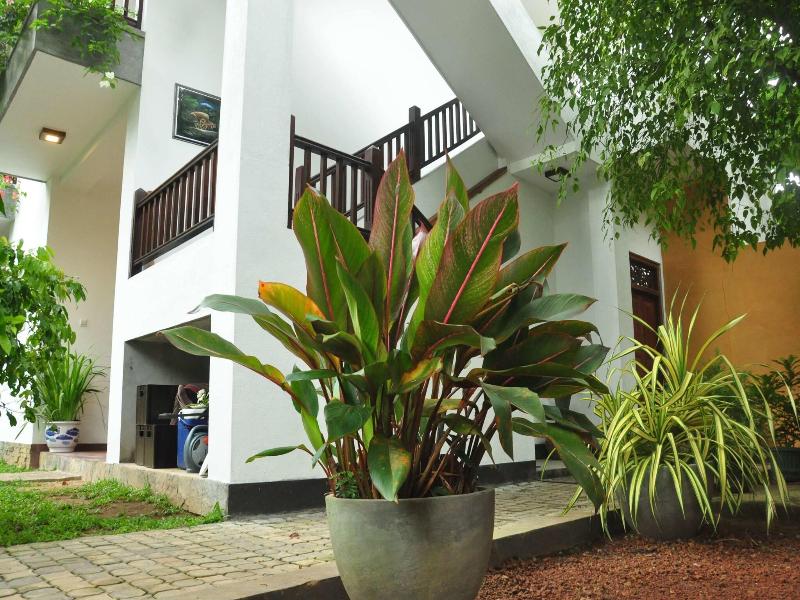 Green Villa image