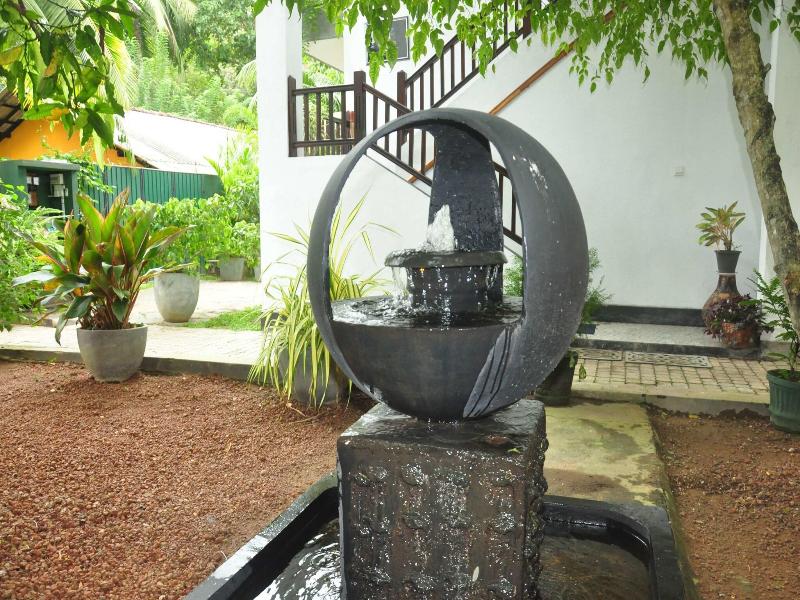 Green Villa image