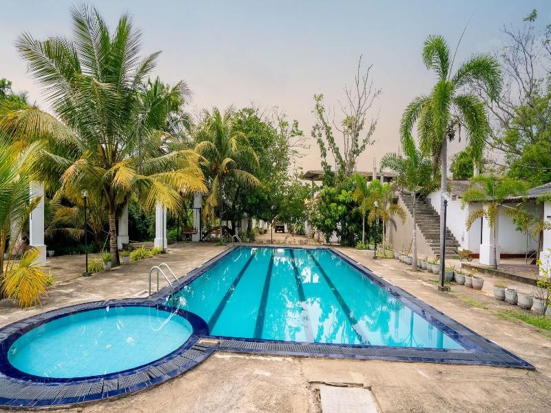 Riverside Hotel Colombo