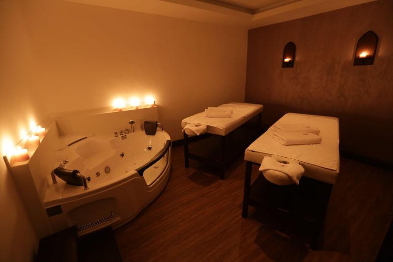 Golden Lili Resort & Spa image