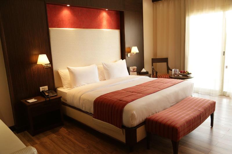 Golden Lili Resort & Spa image