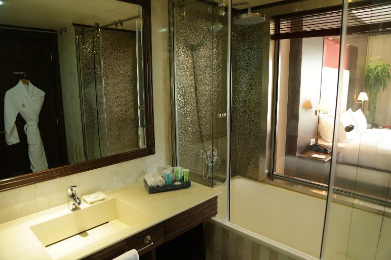 Golden Lili Resort & Spa image