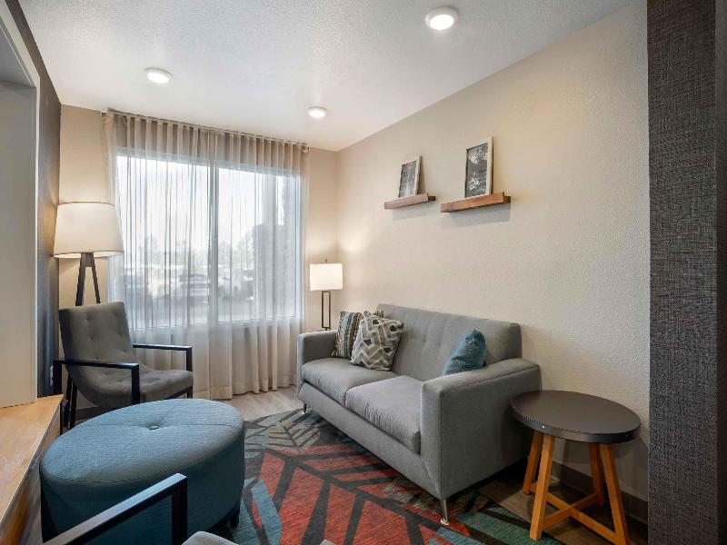 Woodspring Suites Charlotte Northlake image