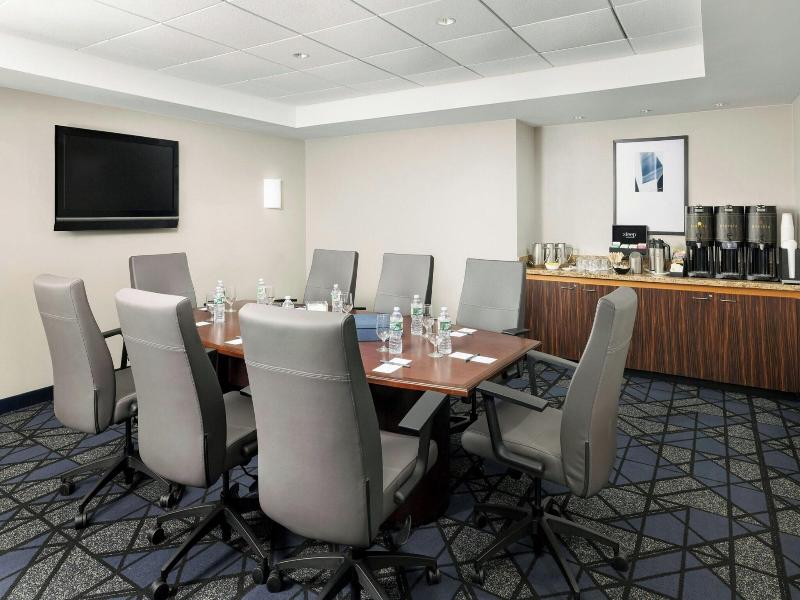 Courtyard By Marriott Montvale image
