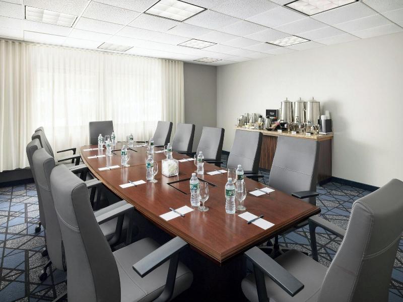 Courtyard By Marriott Montvale image
