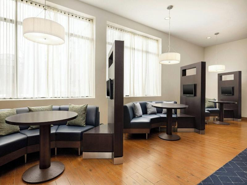 Courtyard By Marriott Montvale image
