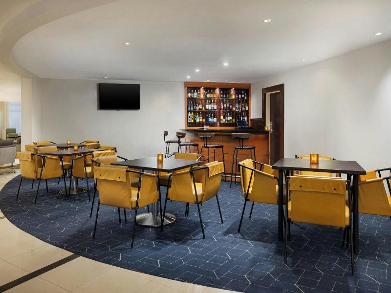 Courtyard By Marriott Montvale image
