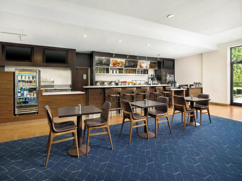 Courtyard By Marriott Montvale image