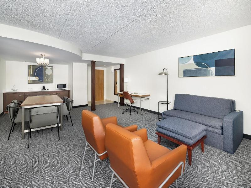 Courtyard By Marriott Montvale image