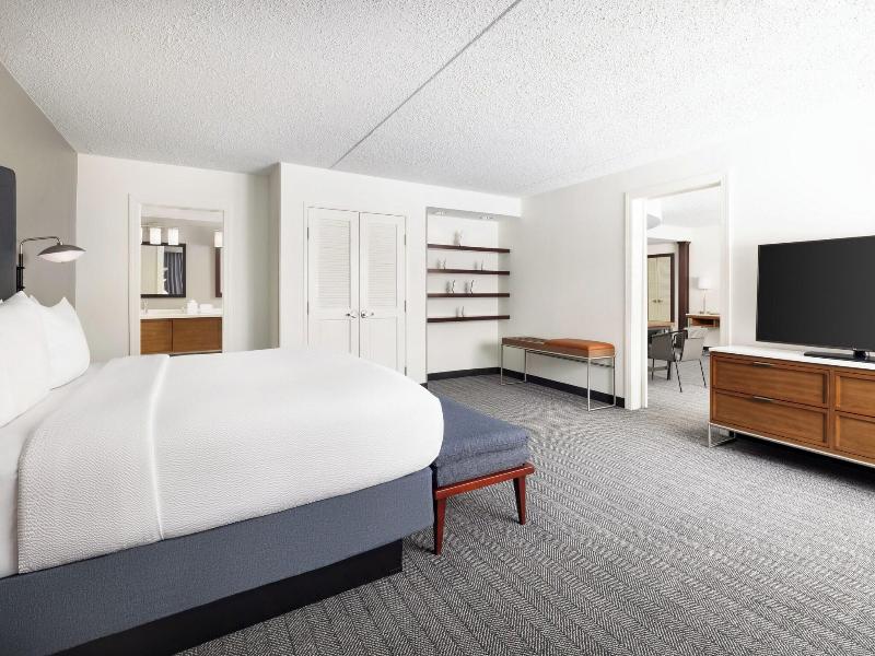 Courtyard By Marriott Montvale image