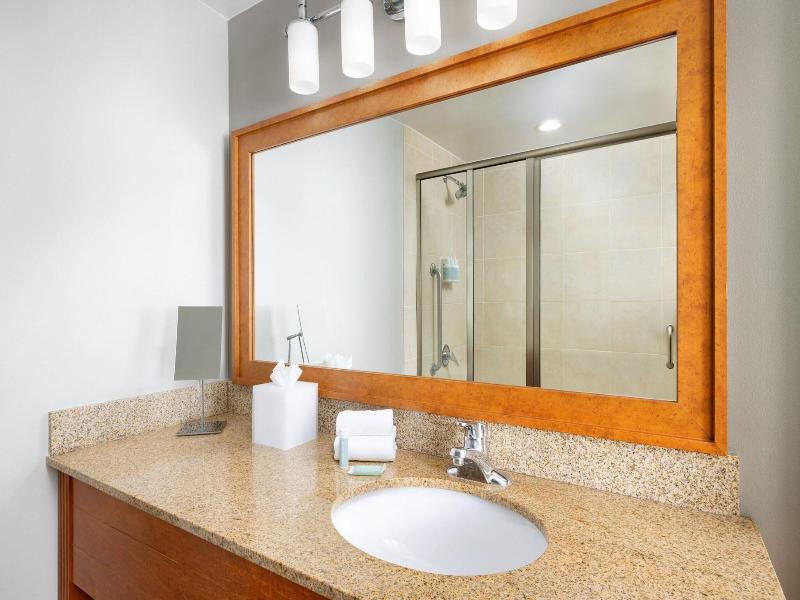 Courtyard By Marriott Montvale image