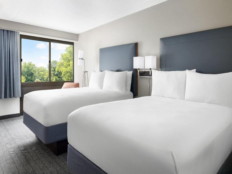 Courtyard By Marriott Montvale image