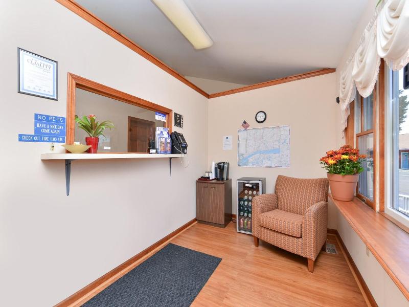 American Inn image