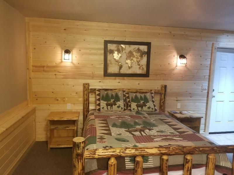 Carriage House Inn image