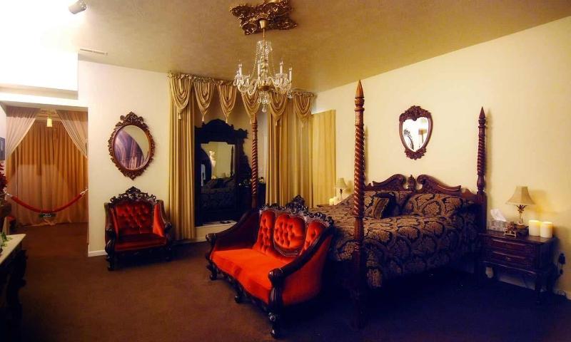 Lions Gate Manor Bed And Breakfast image
