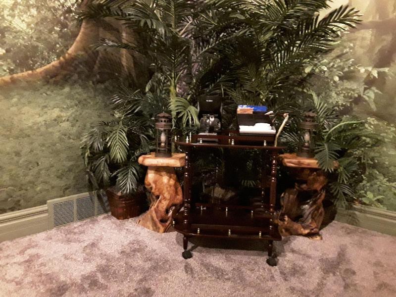 Lions Gate Manor Bed And Breakfast image
