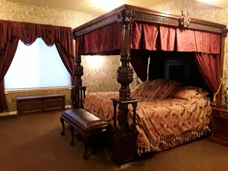 Lions Gate Manor Bed And Breakfast image