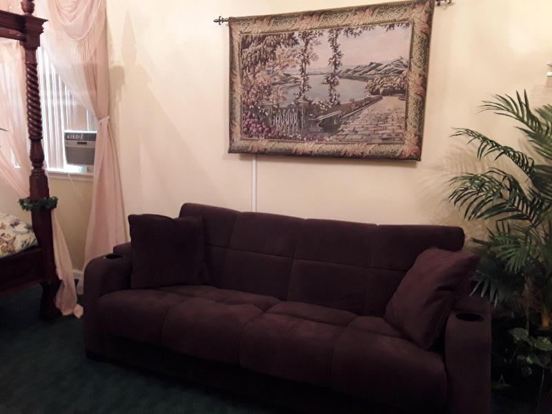 Lions Gate Manor Bed And Breakfast image