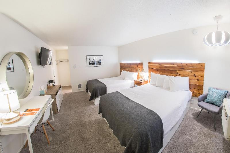 Monarch Motel image