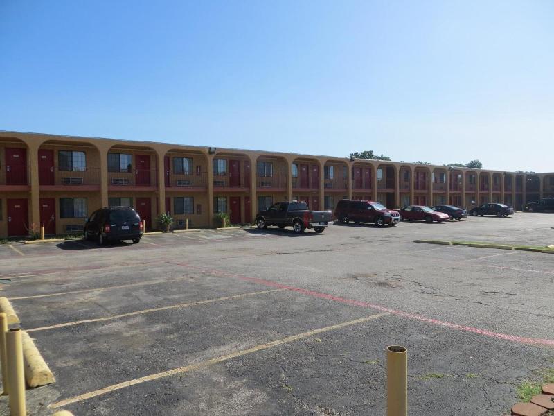 Welcome Inn image