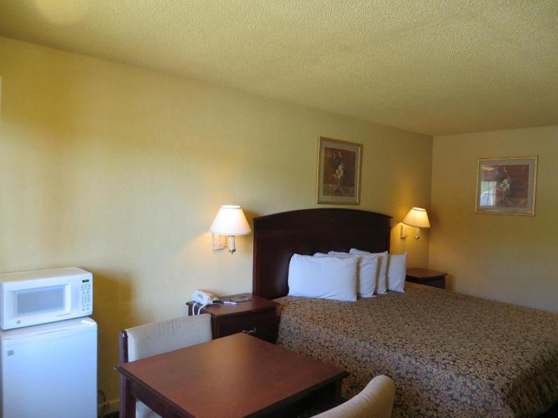 Welcome Inn image