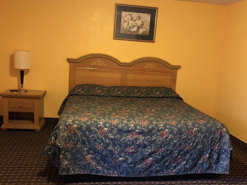 Economy Inn image