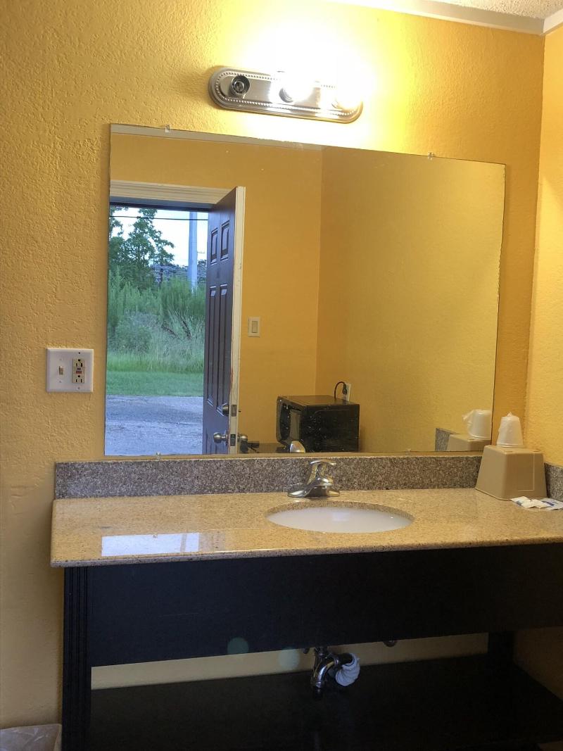 Economy Inn image